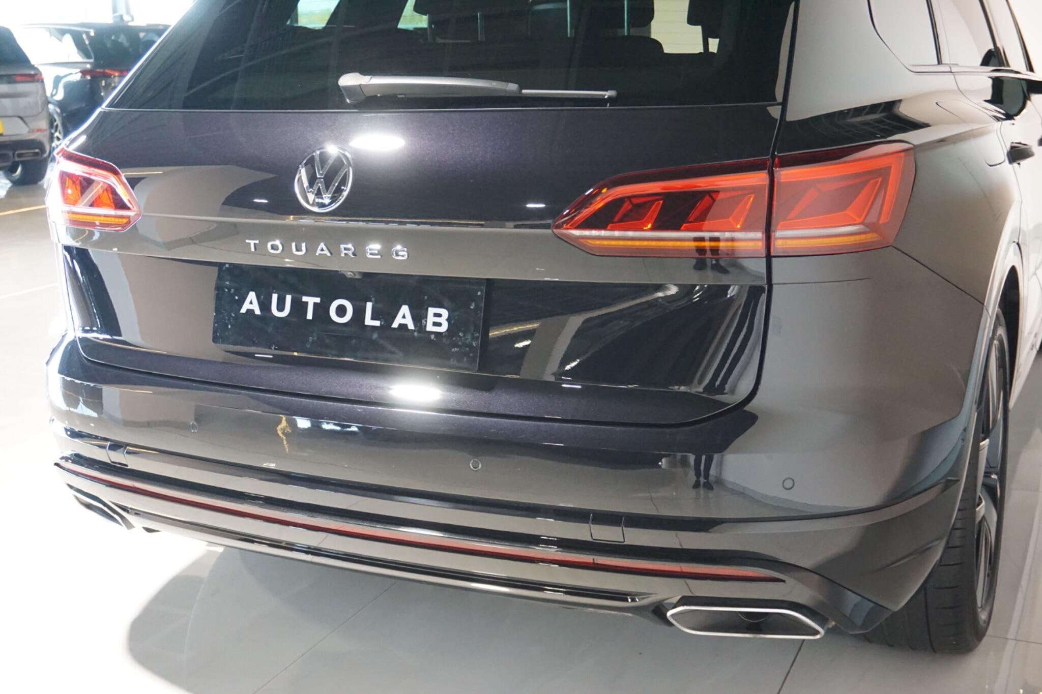 Volkswagen Touareg 3.0 TDI V6 Black Edition SUV 5dr Diesel Tiptronic 4Motion Euro 6 (s/s) (286 ps)